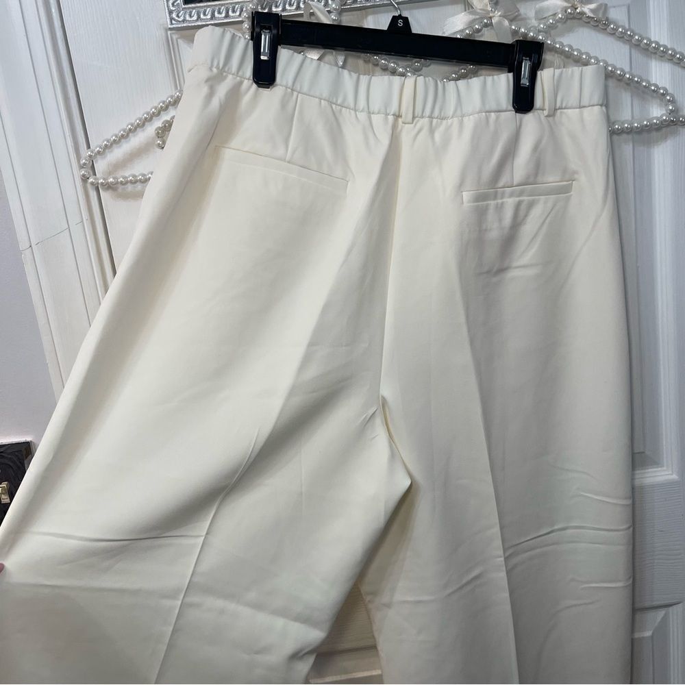 New York & Company Cream High-Waist Wide Leg Cropped Pants - Picture 6 of 8